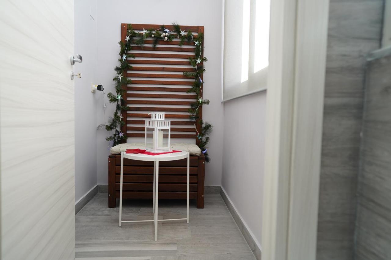 Cristal Home Napels Buitenkant foto